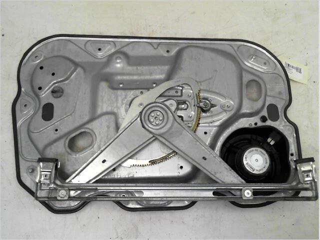 Mecanisme + moteur lève-glace avant droit occasion FORD FOCUS II Phase 2 - 1.6 T - Photo 4/4