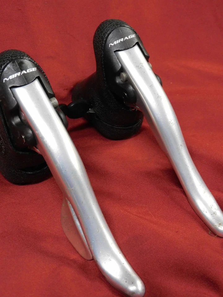 Excellent Vintage Campagnolo EC-09MICG Mirage 3 x 9 Speed Ergo Shifters - Image 3 of 4