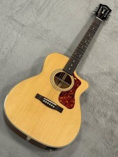 Guitarra Eléctrica Acústica Guild OM-140CE Corte Natural