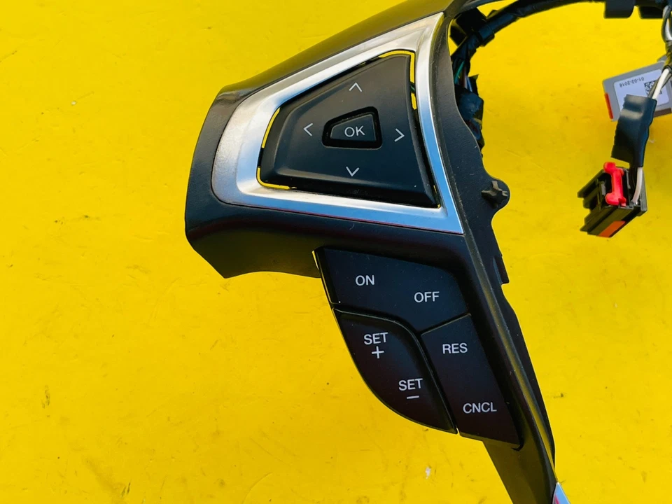 Interruptor de controle de cruzeiro volante Ford Fusion 2013-2016 fabricante de equipamento original DG9T-9E740-DBW - Imagem 3 de 4