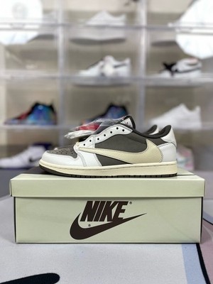 Travis Scott x Air Jordan 1 Low Reverse Mocha Men Fashion Sneaker