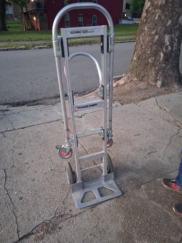Magliner Gemini. 500 Lbs Jr/Sr Hand Truck