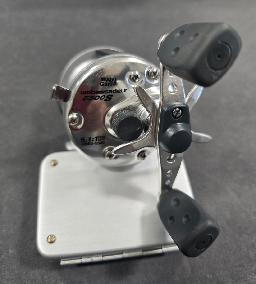 Abu Garcia Ambassadeur 5500S 5.1:1 gear ratio Chrome Baitcasting
