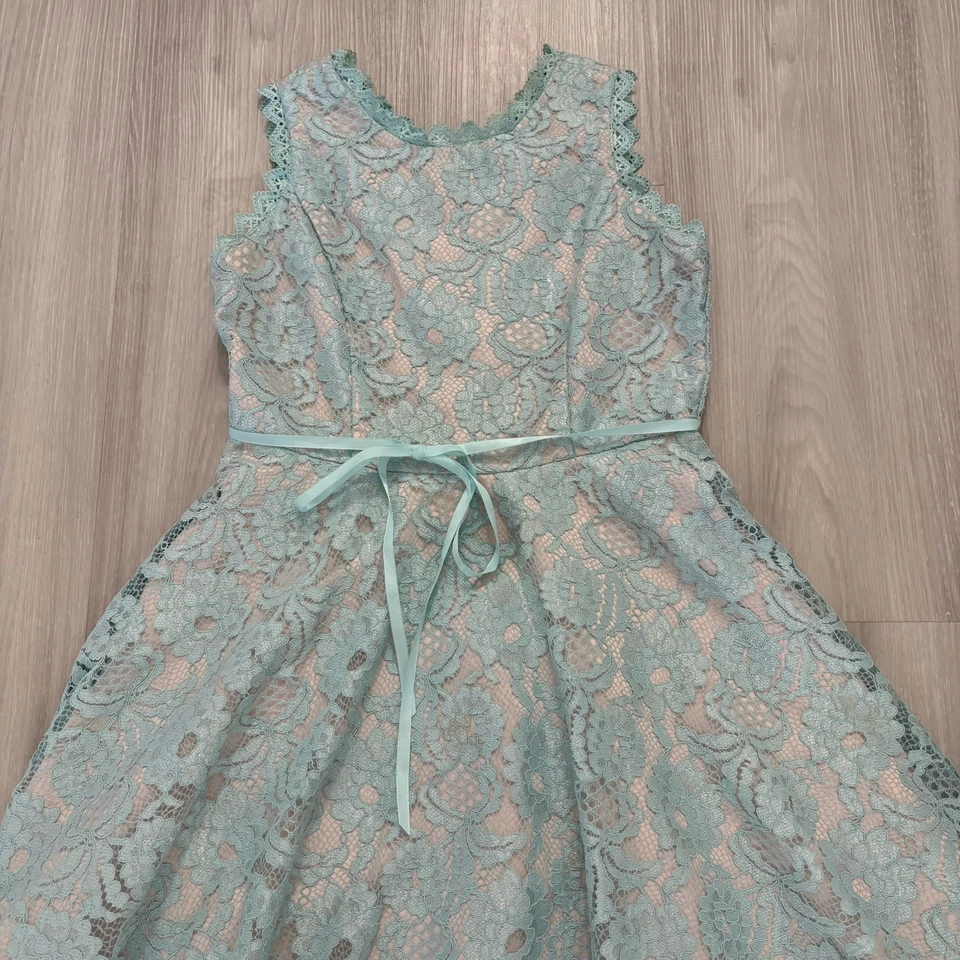 Rare Editions Dress Big Girls Scalloped Lace Fit And Flare Dress Wedding Sz 14.5 - Image 2 of 4