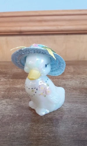 Vintage Fenton Opalescent Miss Daphne Hand Painted Glass Duck W/Hat Figurine