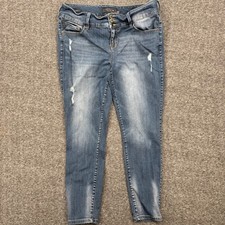 Torrid Premium Womens 18R Medium Wash Distressed Triple Button Skinny Jeggings