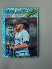 2026 Topps Heritage JOSE BERRIOS Toronto Blue Jays SP LIGHT BLUE SPARKLE #56