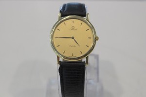 Omega De Ville Solid 18k Gold Cal. 1378 Quartz Watch 32mm | eBay