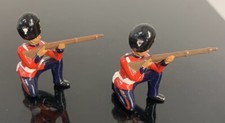 Vintage Lead British Coldstream Guards Kneeling With Rifles- Set Of 2