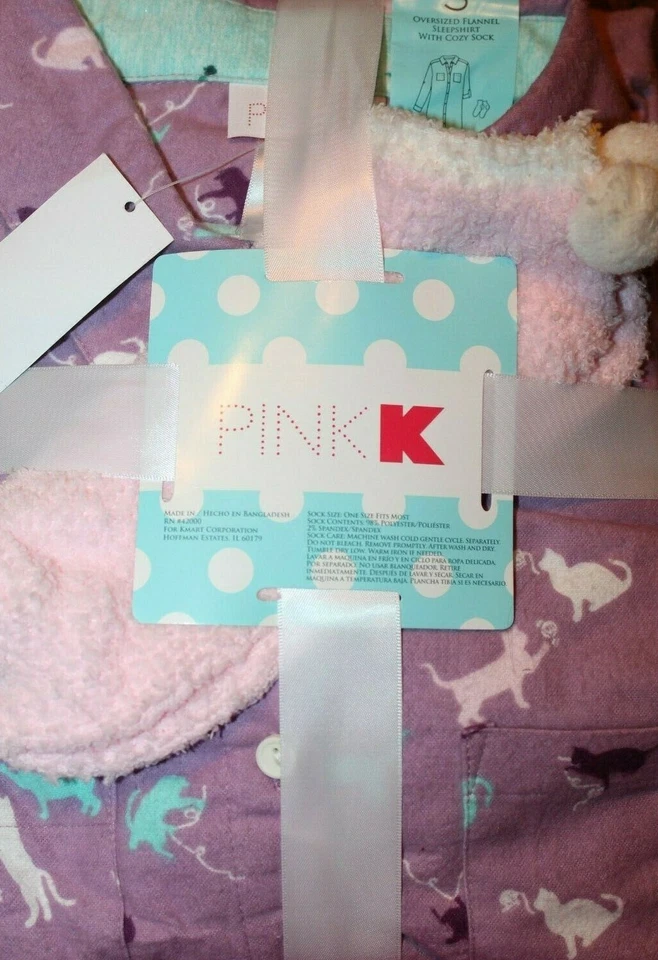 Camisa para dormir de franela de gran tamaño púrpura Pink K para mujer con calcetines acogedores - gatos y perros Foto 2 de 4