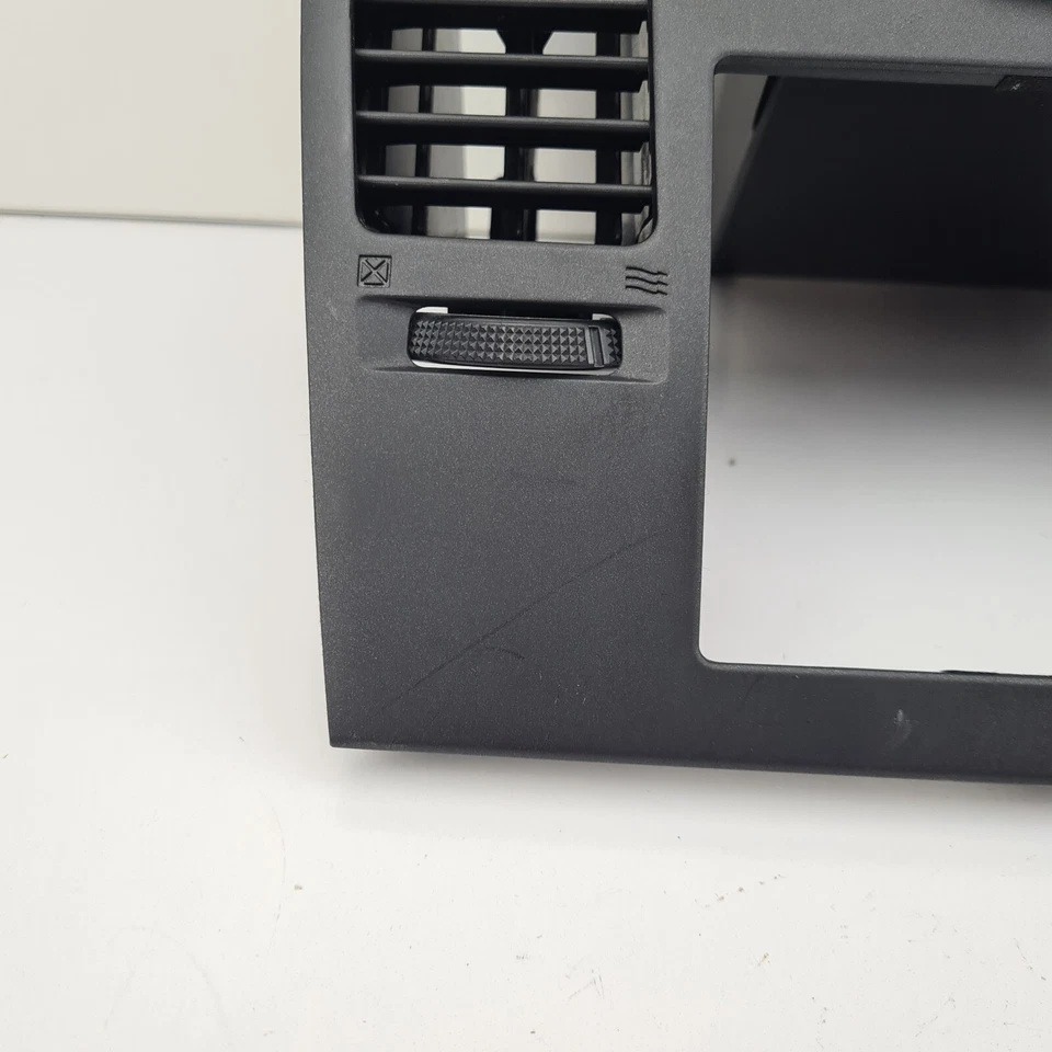 Nissan Tiida Stereo Surround Fascia Trim C11 09/04-11/12 - image 3 of 4