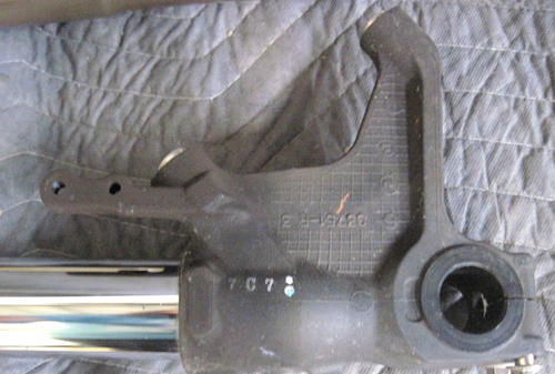 07 Suzuki GSXR600 Front Fork Damper Tube Shock Suspension 51103-01H00 STRAIGHT! - Picture 10 of 13