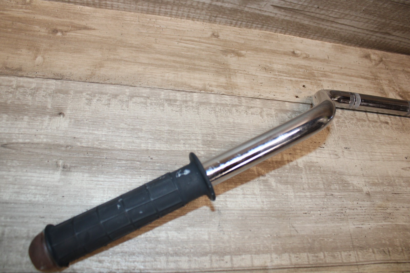 Picture 2 of 8