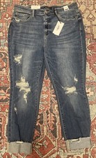 NWT Judy Blue Women  s Relaxed Fit Jeans Size 13/31 Distressed Med Wash Stretch