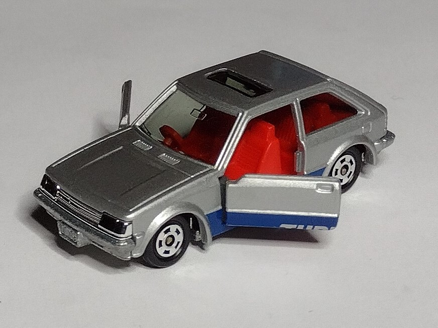 Vintage Tomica Silver Mazda Familia 1500 XG Turbo No 4 Japan Near