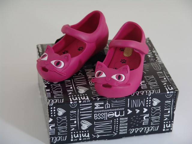 mini melissa ultragirl cat