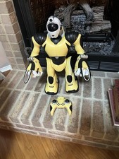 WowWee Robosapien V2 Humanoid Rare Yellow Rob...