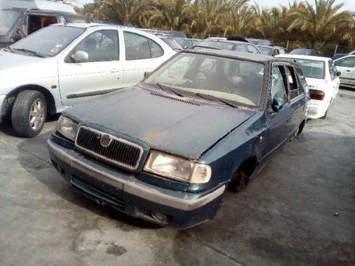 6U0823503 Blocchetto cofano motore per SKODA FELICIA COMBI (795) GLX 1998 1073720 - Foto 3 di 8