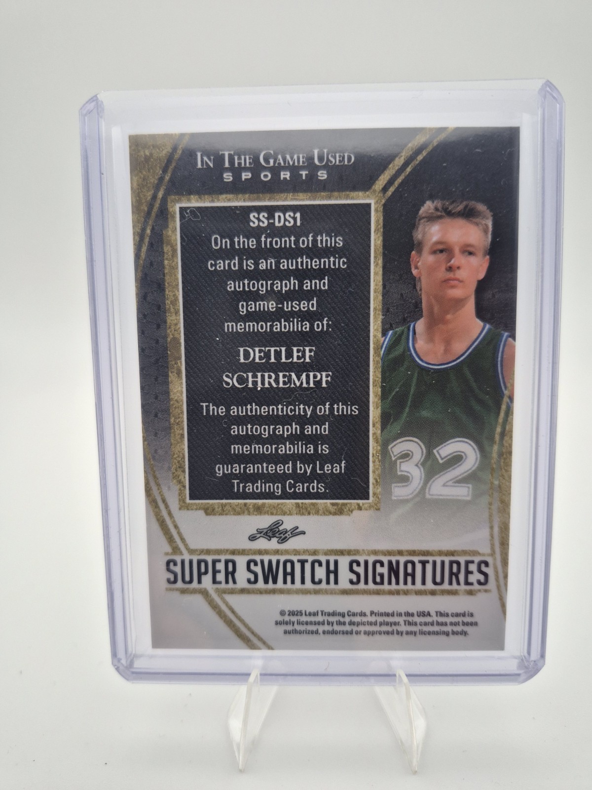 DETLEF SCHREMPF 2025 LEAF In The Game Used AUTO PATCH/RELIC /25 view 2