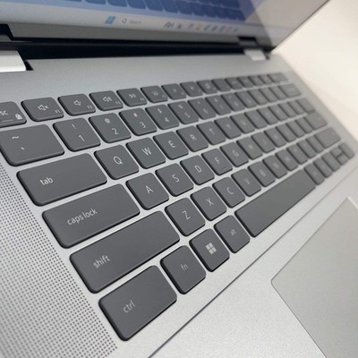 Dell Inspiron P128F 16