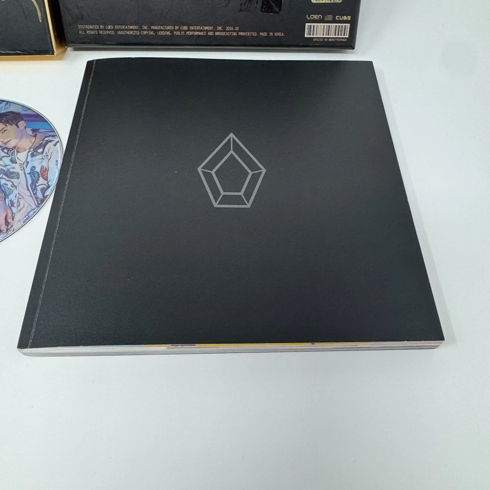 Pentagon 1st Mini Album: Autographed: Preowned w/ Photo Card: KPOP Foto 3 de 4