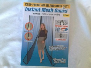NEW, IN SEALED BOX, Instant Mesh Guard Hands Free Screen Door
