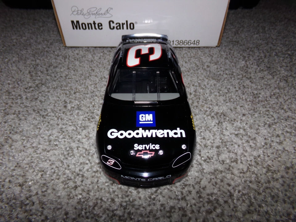 1/24 DALE EARNHARDT SR #3 GM GOODWRENCH SERVICE 1996 REVELL NASCAR DIECAST - Image 2 of 4