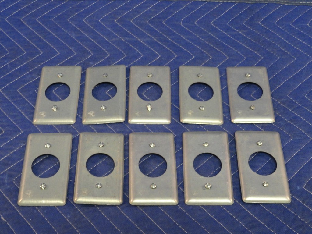 Single Hole Electrical Cover Plate Std 1.406" Std. Power Outlet, Thermostat D34