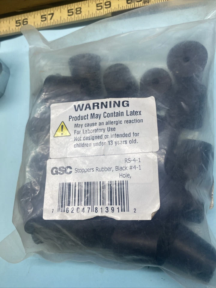 Lote de 35) #4 Rolha de Borracha com Furo, Preta Cônica, Vedação de Laboratório para Vidro 24/40 - Imagem 3 de 4