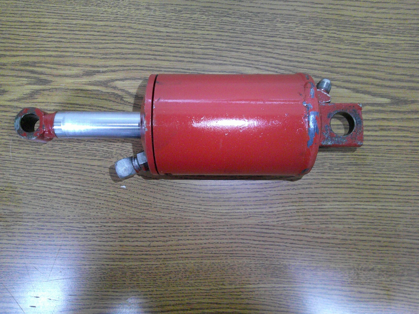 Cub Cadet Hydraulic Cylinder.  717-3005