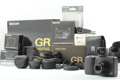 NEAR MINT w/ GV-1 GH-1 GW-1 GS-1 * RICOH GR DIGITAL 8.1MP Compact 