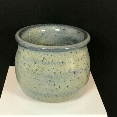 Art Studio Pottery Small Decorative Blue Spec Bowl - Signed Regina Maj