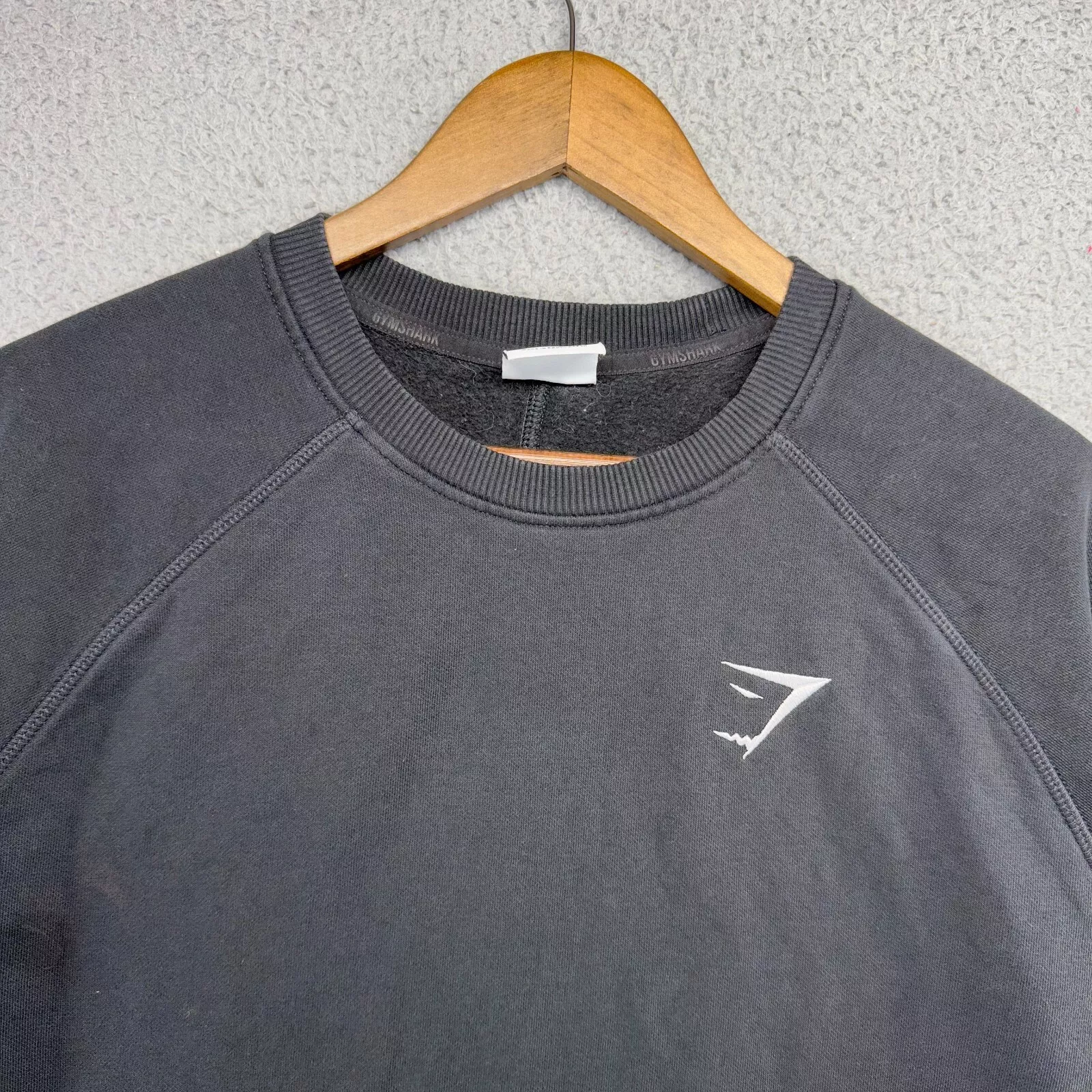 gymshark crewneck embroidered logo gym workout sweatshirt