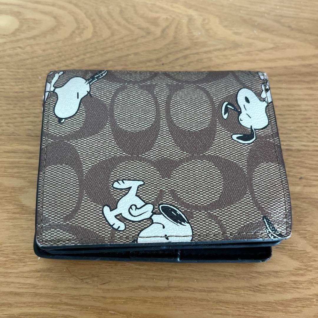 COACH x PEANUTS Snoopy Print Signature Snap Wallet Limited pattern