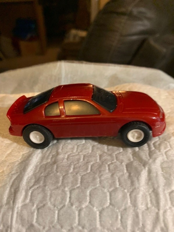 Artin 1/43 SLOT CAR Red  Ready to Race  w/Headlights