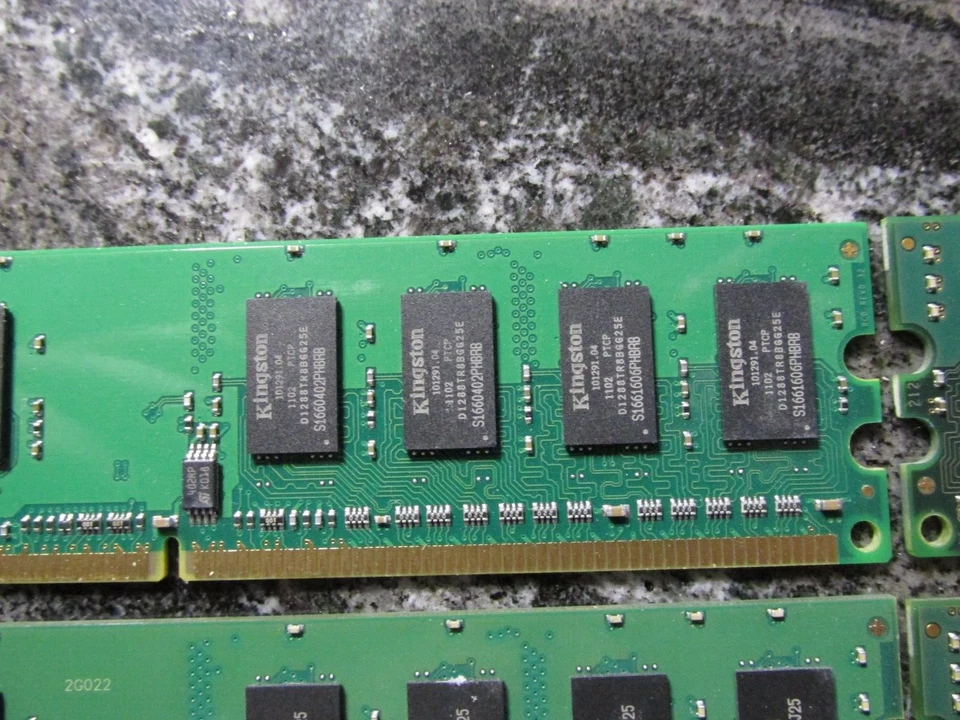 Qty. 6 Kingston KVR667D2N5/1G  1GB DDR2 667MHz PC2-5300 Desktop RAM Memory & 2GB - Image 4 of 4