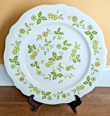 Vintage 1978 PETITE FLORA #4009 Ironstone Sears 12.5'' Chop Plate Round Platter