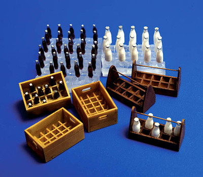 plusmodel 221 - Milk Bottles and Crates