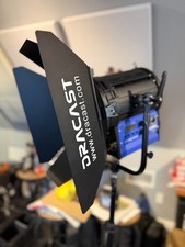 Dracast DRPL-FL-1000B Bi-Color LED Fresnel Video Light DMX w/ Barn Doors