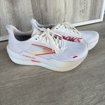 Brooks Hyperion Max 2 Running Shoes Sneakers Women's  9 White Peach Coral EUC