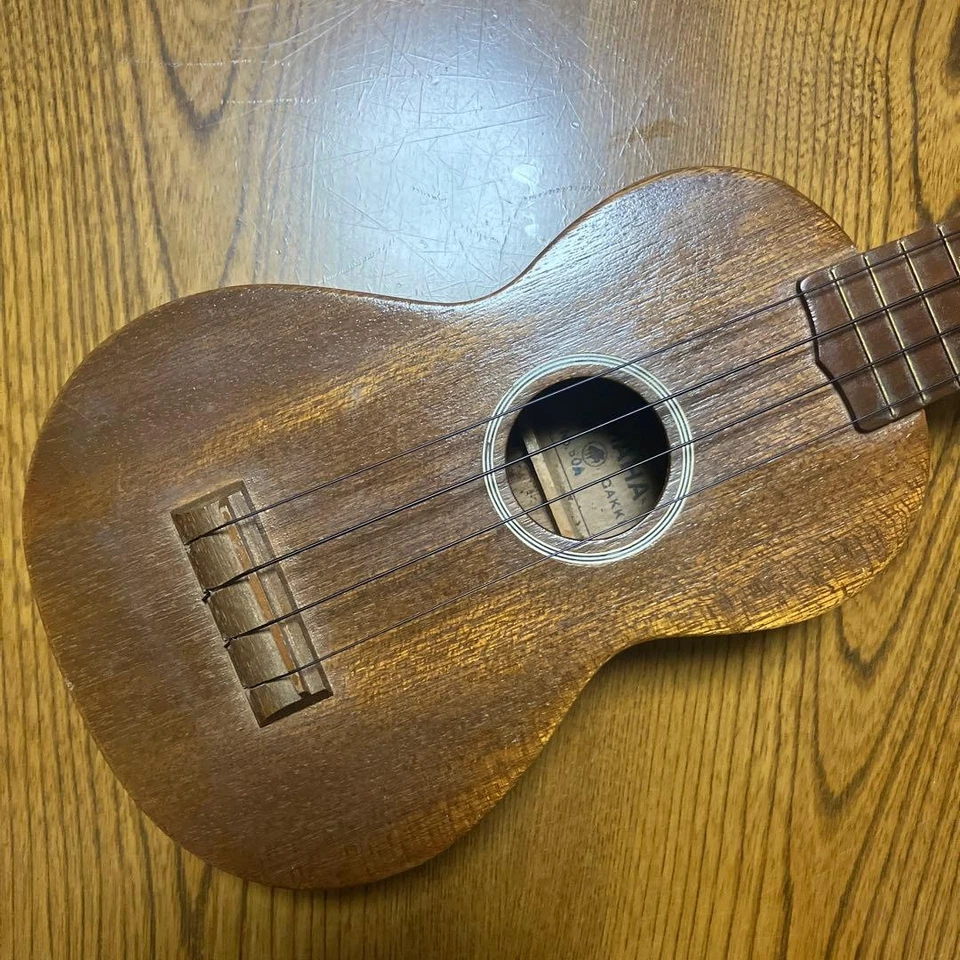 ukulele - Image 2 of 4