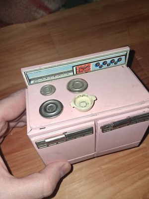 VTG Vintage 1950's Wolverine Pink Tin Metal Toy Litho Stove Oven Lot Dishes Pot