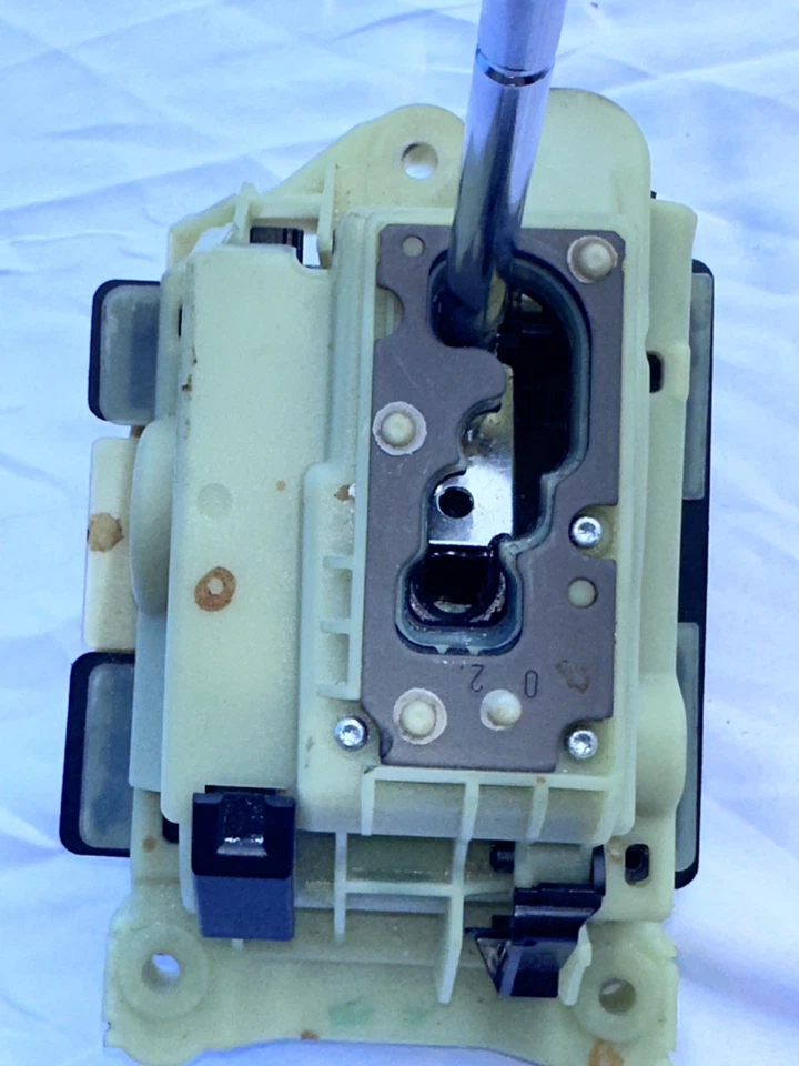 03-09 Mercedes E-Class E350 Gear Shift Shifter Tiptronic Selector A2112674724 OE - Image 4 of 4