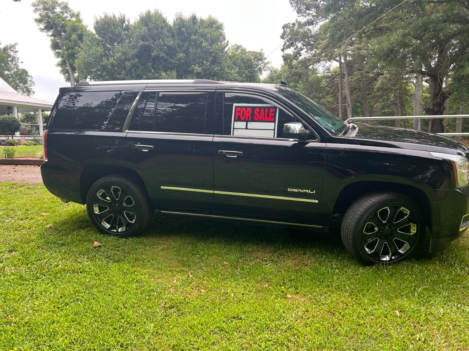 2019 GMC Yukon Denali