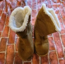 KOOLABURRA BY UGG NALIE BUTTON SHORT BOOTS BIG KIDS SIZE 4 Brown