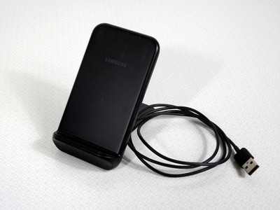 SAMSUNG Wireless Charger Convertible EP N3300 Induktive Ladestation drahtlos Qi