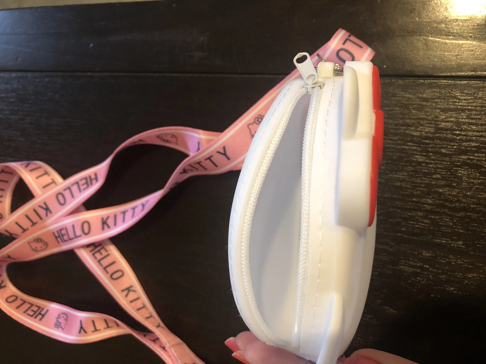 NEW 헬로키티 코인 파우치 크로스 바디 백 조절 가능한 스트랩