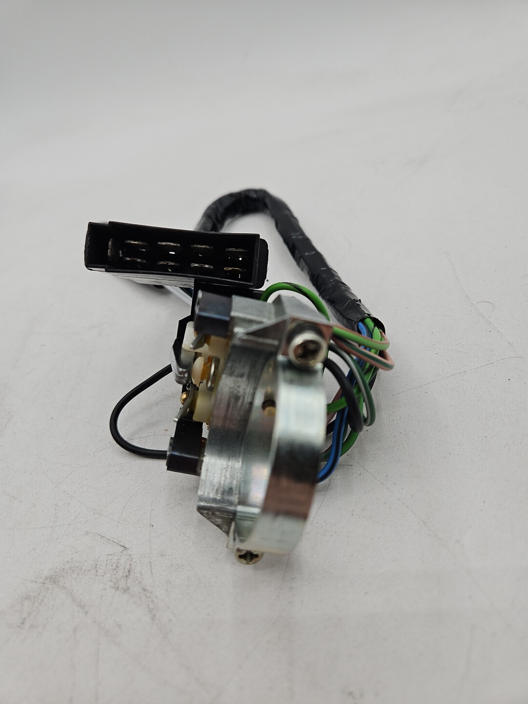 BENTLEY & ROLLS ROYCE INDICATOR SWITCH (Shadow 2 & Early SZ Cars) (UR22041)
