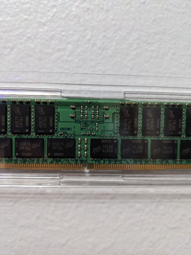 Micron 32GB 2Rx4 PC4-2400T-RBB-11 ECC moduł RAM - Zdjęcie 7 z 10