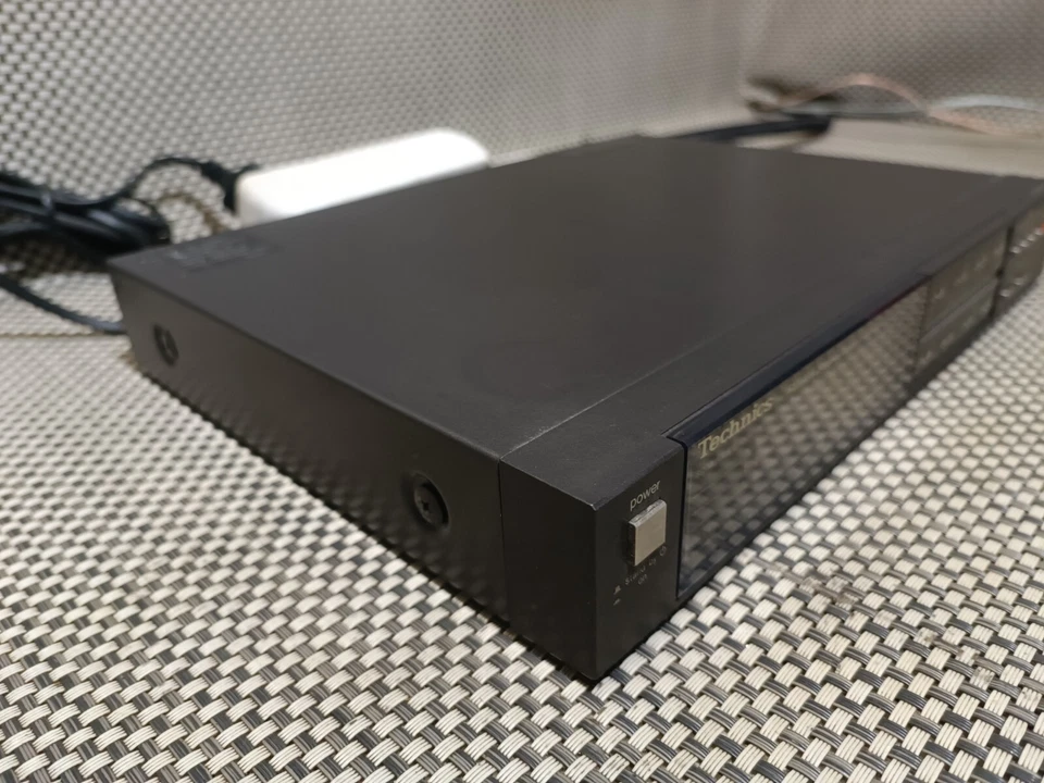 Technics ST-8 FM/AM Stereo Quarz Lock Tuner Radio - Bild 4 von 4